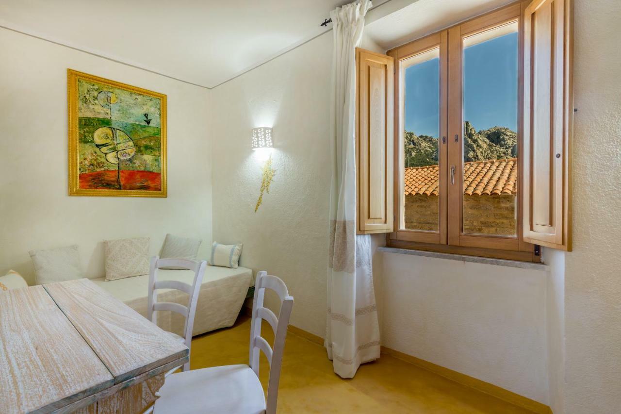 Palazzo Beddoro Appartement San Pantaleo Buitenkant foto