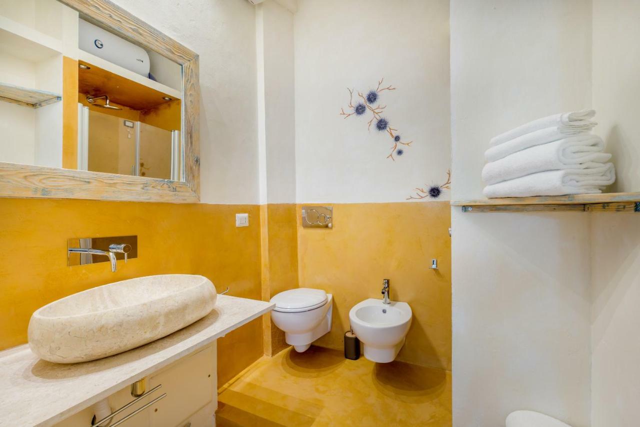 Palazzo Beddoro Appartement San Pantaleo Buitenkant foto