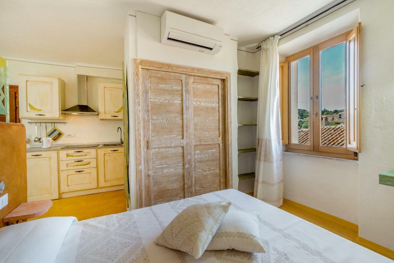 Palazzo Beddoro Appartement San Pantaleo Buitenkant foto